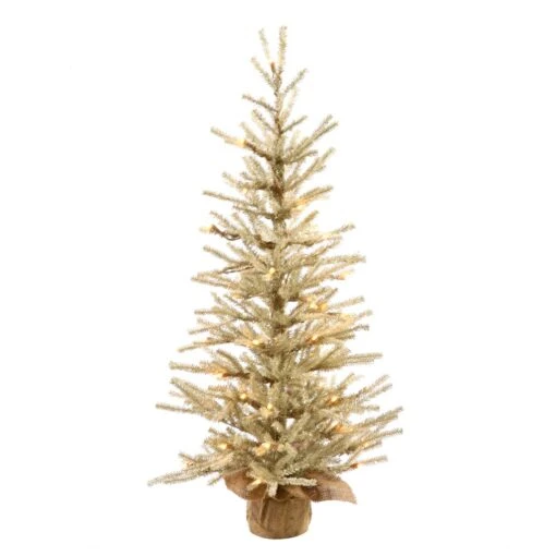 Vickerman Pre-Lit Christmas Tree (22317)